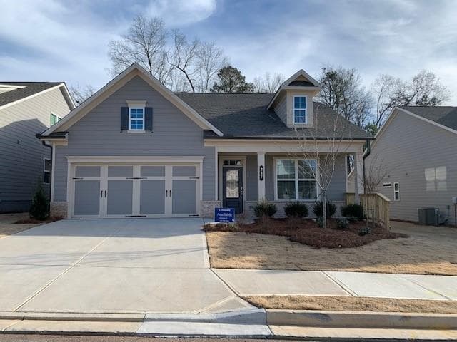 3 bedroom, 3 bathroom single family residence sold at 207 Hickory Bluffs Parkway, Canton, GA 30114