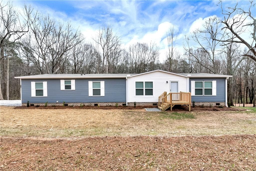 3 bedroom, 2 bathroom single family residence sold at 888 Hickory Flat Road, Gillsville, GA 30543