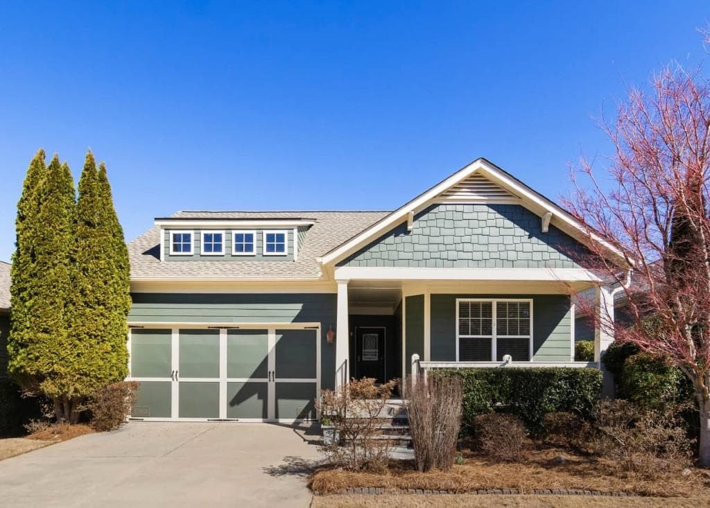 3 bedroom, 3 bathroom single family residence sold at 3140 White Magnolia Chase, Gainesville, GA 30504