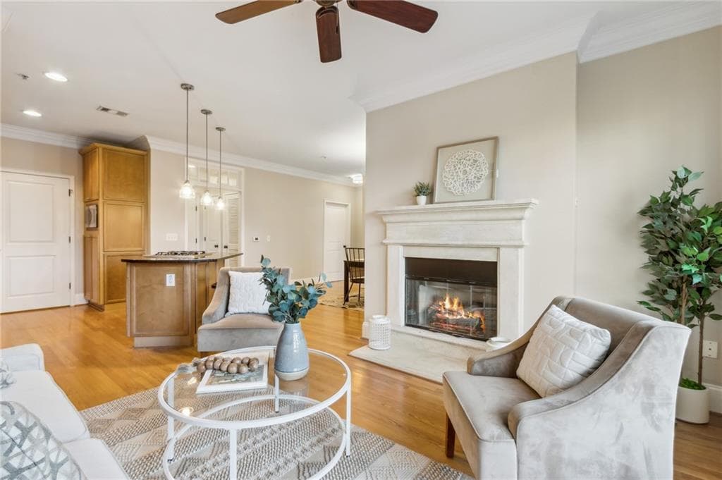2 bedroom, 1 bathroom condominium sold at 825 Highland Lane 1206, Atlanta, GA 30306