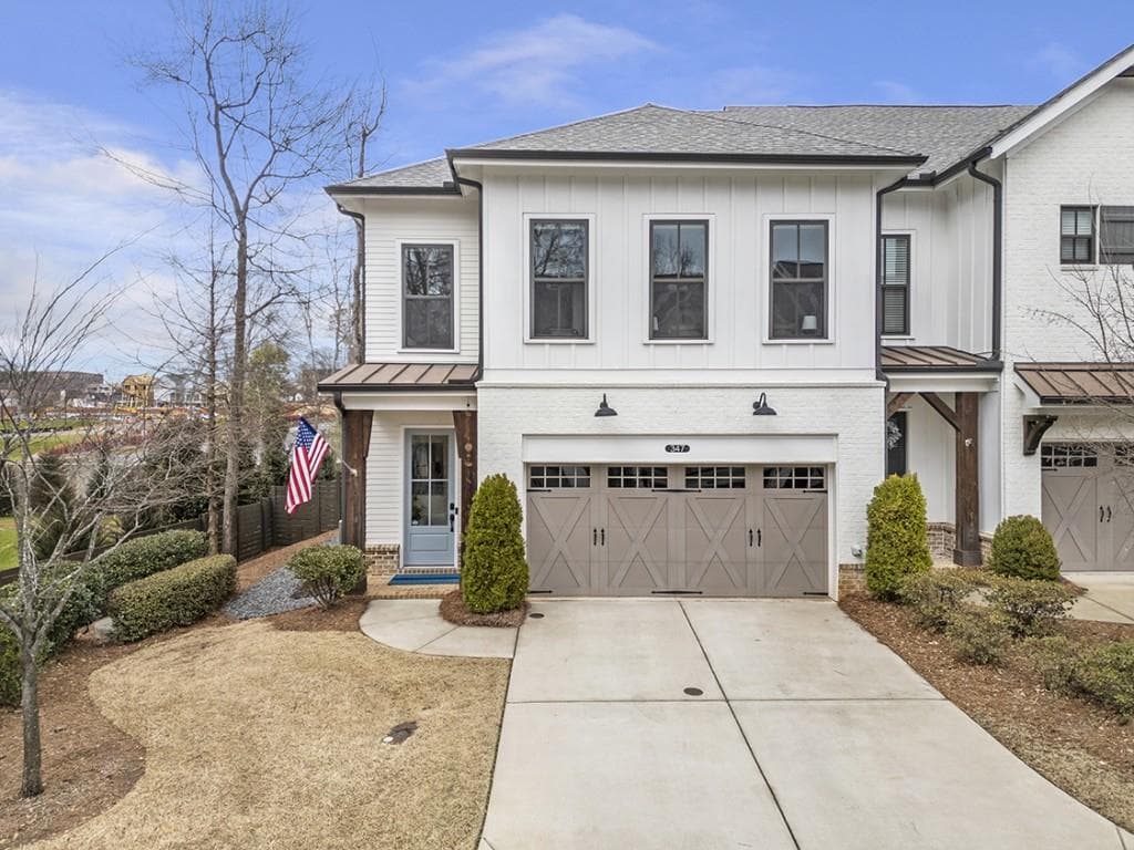 3 bedroom, 3 bathroom townhouse sold at 347 Bailey Walk, Alpharetta, GA 30009