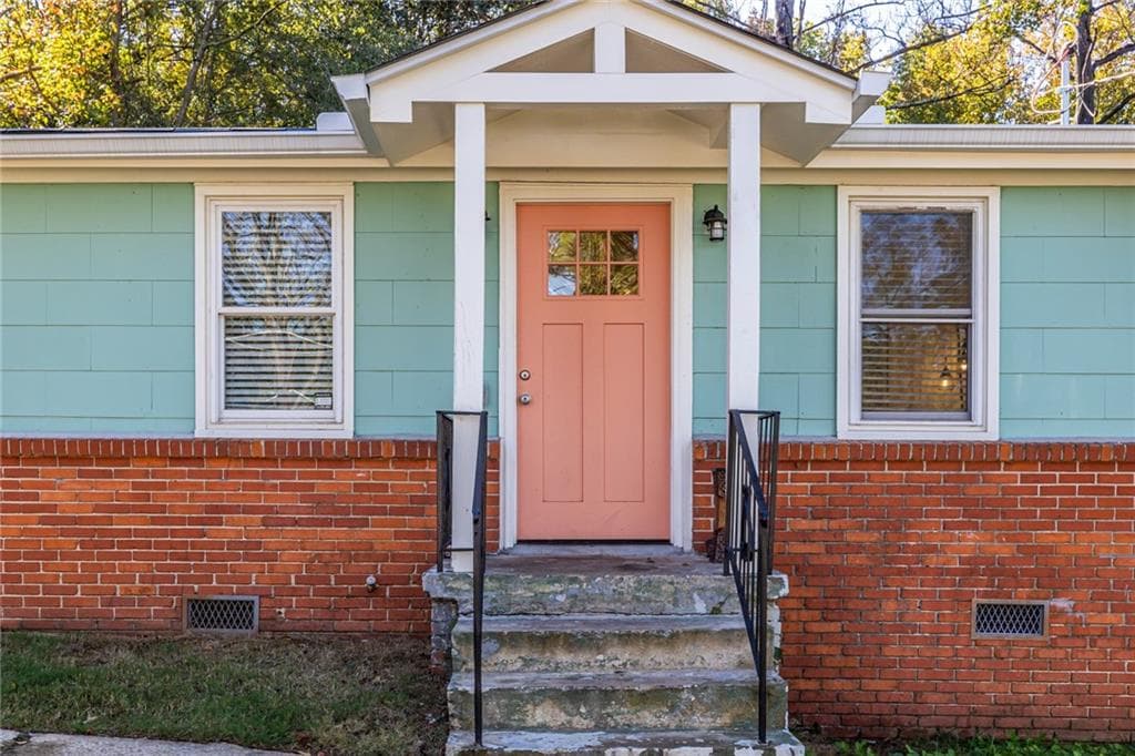 3 bedroom, 1 bathroom, 768 sq ft single family residence sold at 116 Turman Avenue, Atlanta, GA 30315