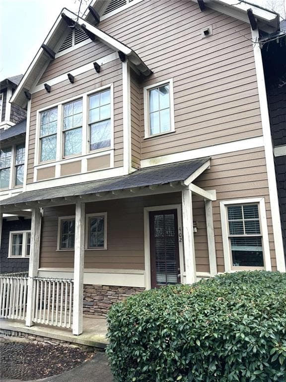 2 bedroom, 3 bathroom condominium sold at 310 Research Drive 402, Athens, GA 30605
