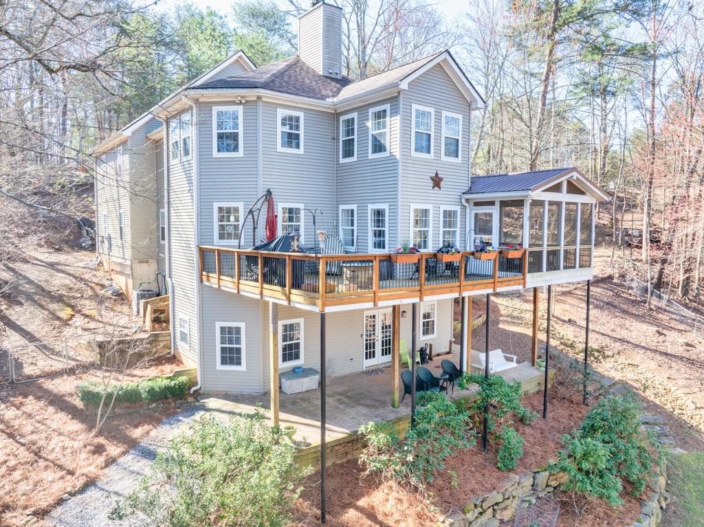 3543 Point View Circle, Gainesville, GA 30506 — most recent listing photo