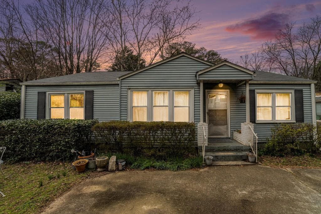 3 bedroom, 1 bathroom, 1,166 sq ft single family residence sold at 1054 Shepherds Lane, Atlanta, GA 30324