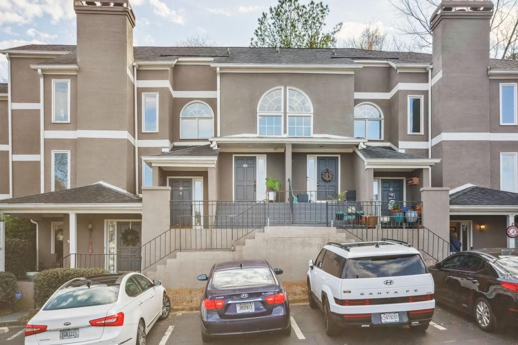 2 bedroom, 2 bathroom, 1,450 sq ft condominium sold at 23 Normandy Court, Atlanta, GA 30324