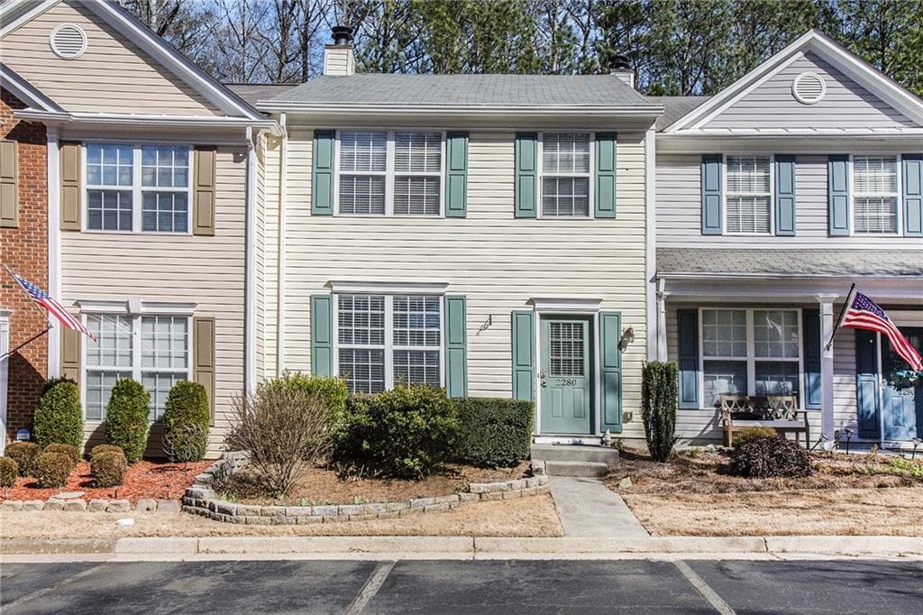 3 bedroom, 3 bathroom condominium sold at 2280 Whitestone Place, Alpharetta, GA 30005