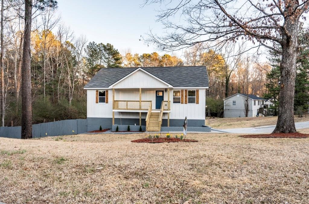 5 bedroom, 3 bathroom single family residence sold at 1919 Pair Road, Marietta, GA 30008