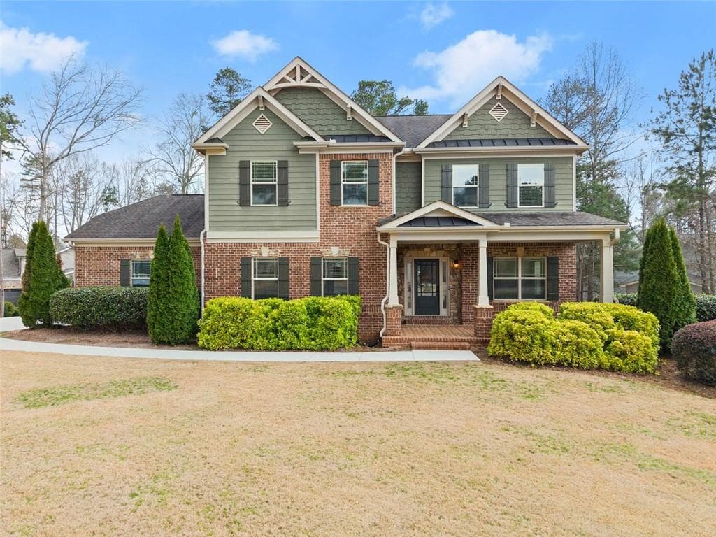 6 bedroom, 4 bathroom single family residence sold at 521 VIRGINIA Avenue, Jefferson, GA 30549