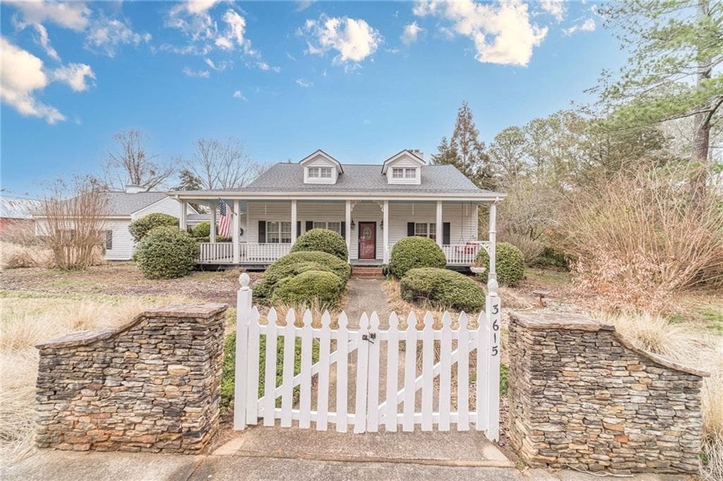 3 bedroom, 2 bathroom single family residence sold at 3615 Double Springs Road, Monroe, GA 30656