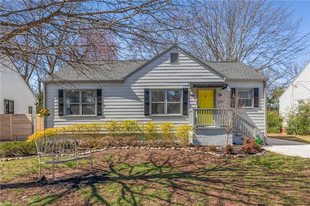 3 bedroom, 2 bathroom single family residence sold at 679 Blake Avenue, Atlanta, GA 30316