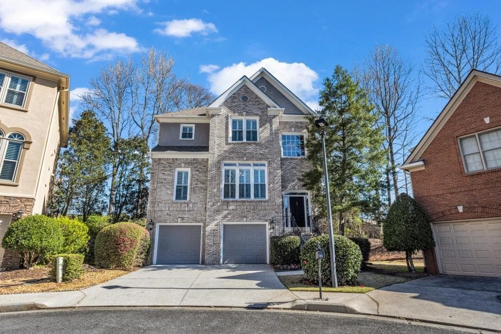 5 bedroom, 4 bathroom single family residence sold at 1129 Gavinwood Place, Decatur, GA 30033