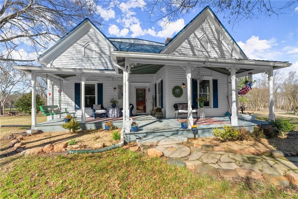 3 bedroom, 1 bathroom single family residence sold at 6558 Old Gillsville Road, Gillsville, GA 30543