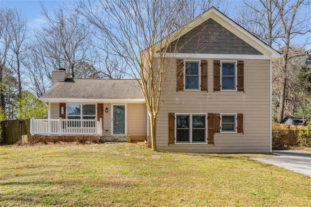 3 bedroom, 2 bathroom single family residence sold at 2745 Davenport Road, Duluth, GA 30096