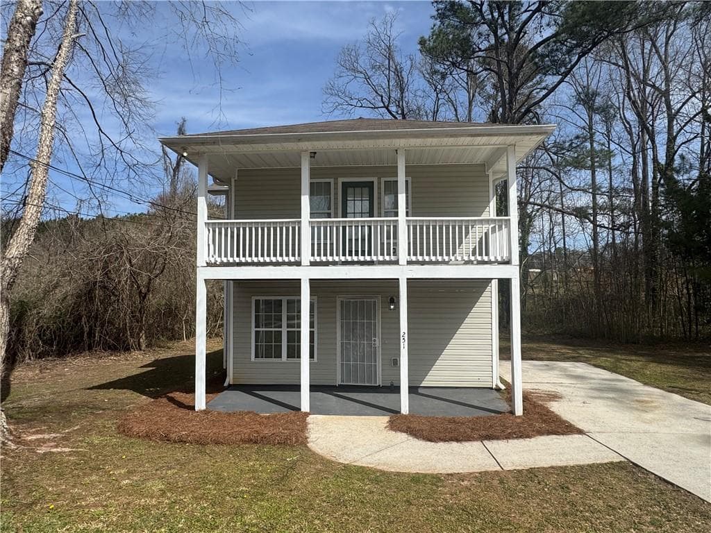 3 bedroom, 3 bathroom single family residence sold at 251 Margaret Street, Fairburn, GA 30213