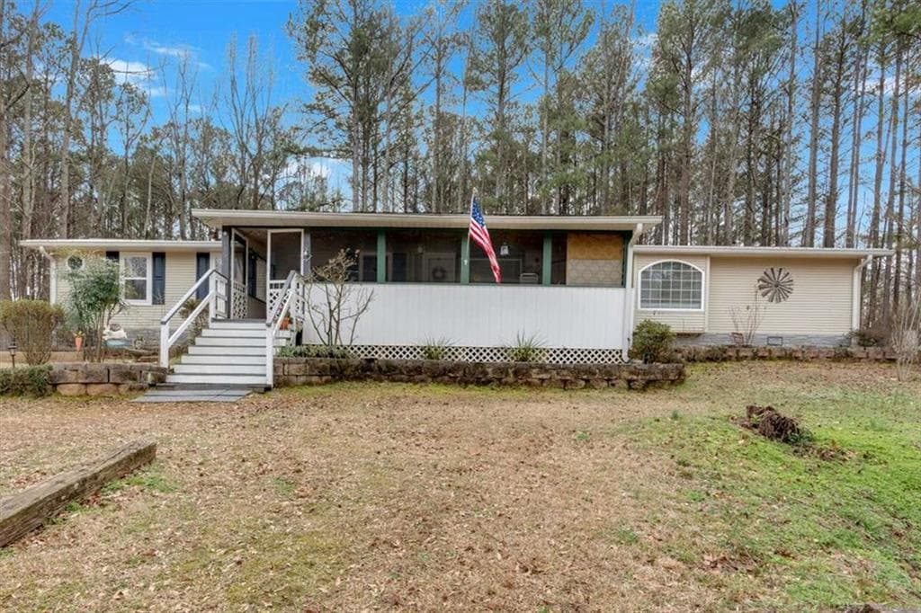 3 bedroom, 3 bathroom single family residence sold at 115 Waterford Road, Bremen, GA 30110