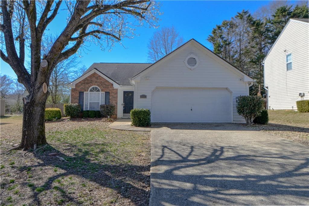 3 bedroom, 2 bathroom single family residence sold at 3165 Bellestone Court, Marietta, GA 30066