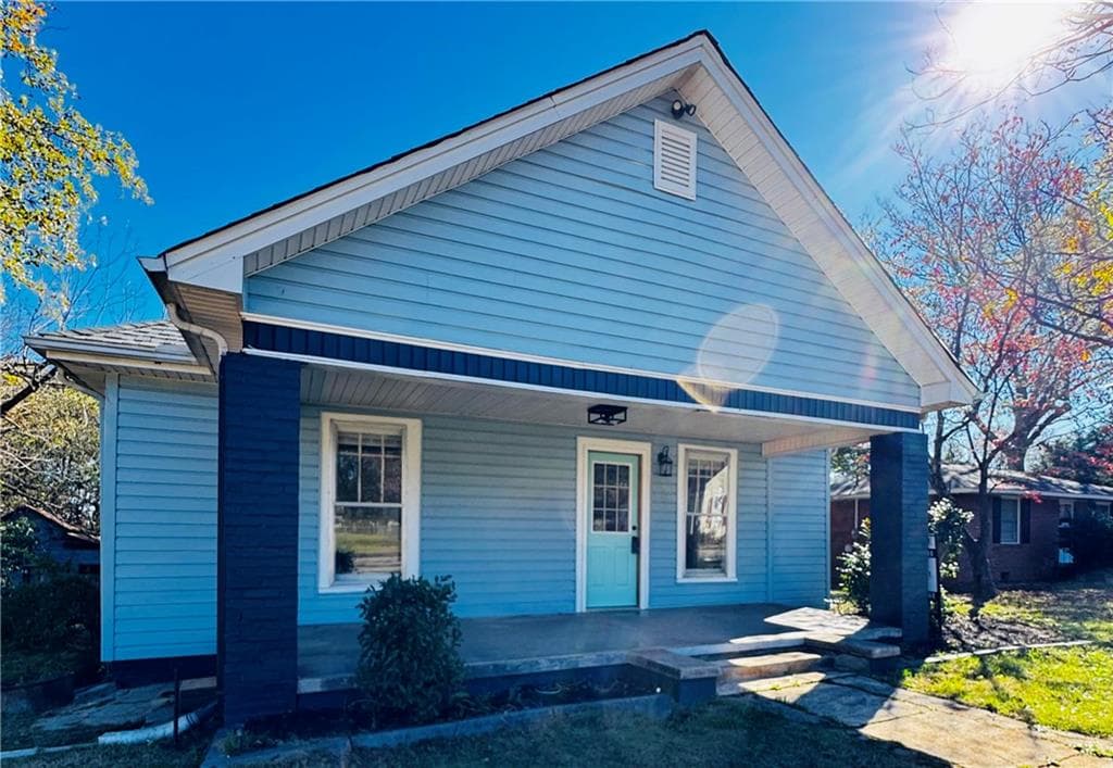 370 CLEVELAND Street, Elberton, GA 30635 — most recent listing photo