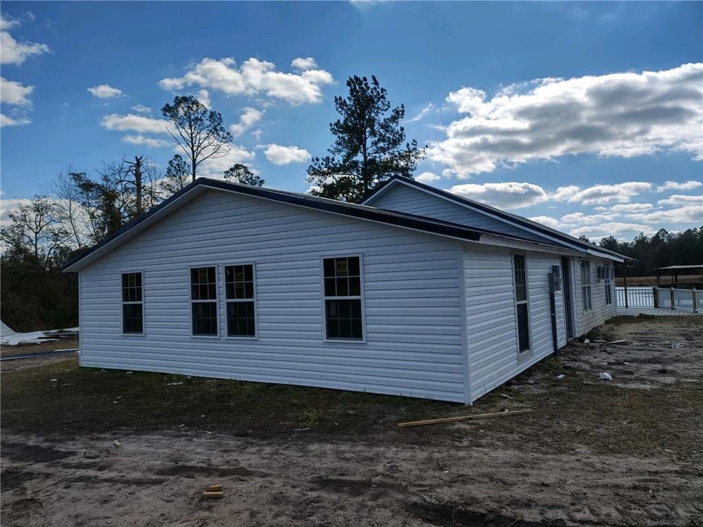 5 bedroom, 2 bathroom, 2,124 sq ft single family residence for sale at 2606 Beechwood Drive, Jesup, GA 31545 — photo 2