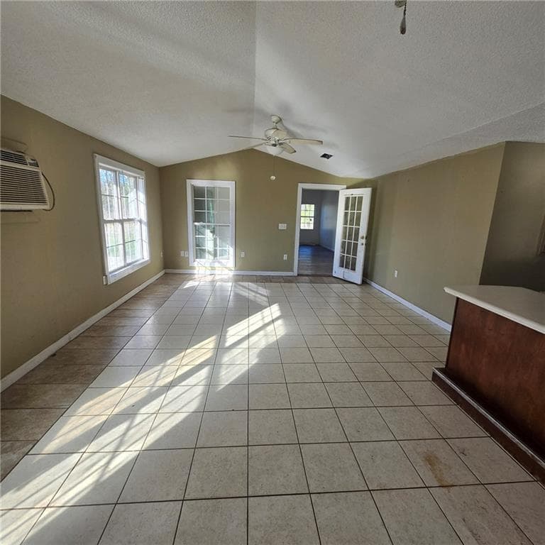5 bedroom, 2 bathroom, 2,124 sq ft single family residence for sale at 2606 Beechwood Drive, Jesup, GA 31545 — photo 3