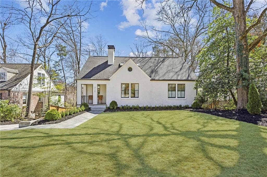 5 bedroom, 5 bathroom single family residence sold at 3125 Peachtree Drive, Atlanta, GA 30305