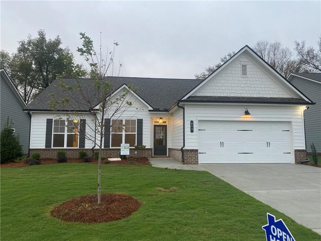 3 bedroom, 2 bathroom single family residence sold at 213 Montview Drive, Jefferson, GA 30549