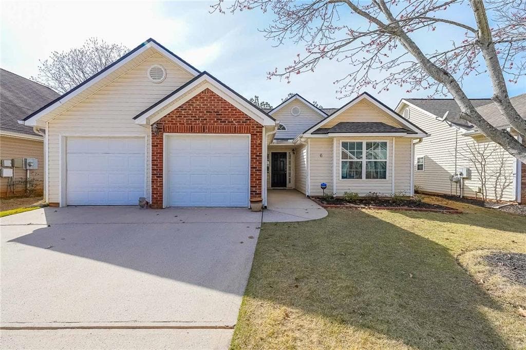 3 bedroom, 2 bathroom single family residence sold at 6 Belltree Circle Circle, Newnan, GA 30265