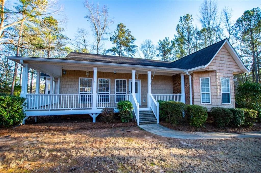 4 bedroom, 3 bathroom single family residence sold at 7153 Tara Drive, Villa Rica, GA 30180