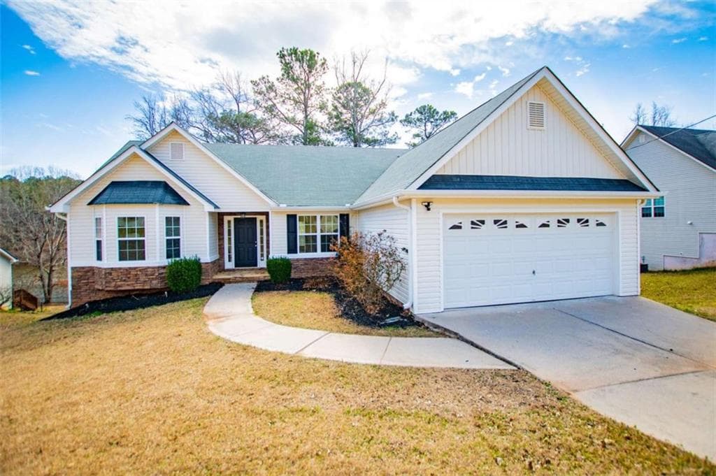 3 bedroom, 2 bathroom single family residence sold at 419 W Wind Drive, Villa Rica, GA 30180