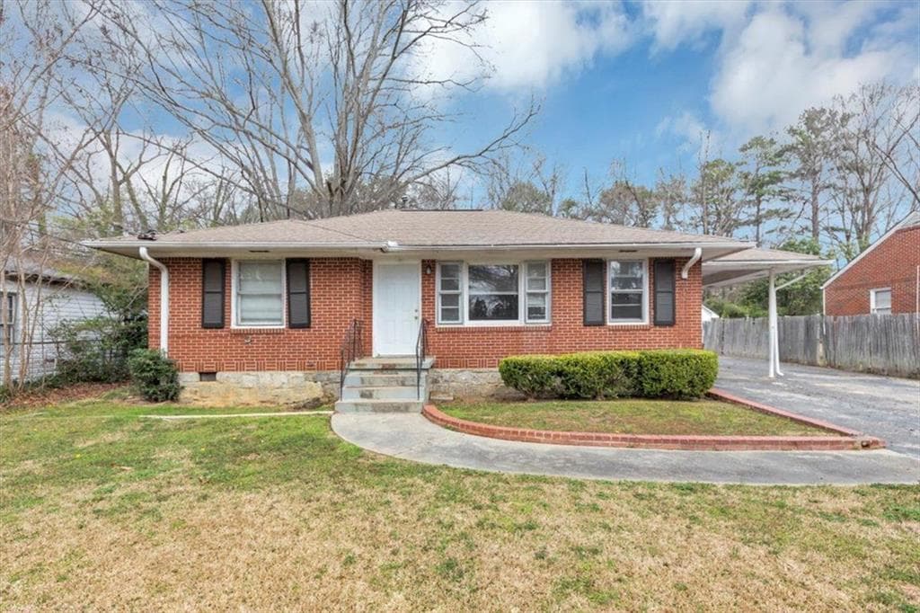 2 bedroom, 2 bathroom single family residence sold at 1042 HELEN Street, Forest Park, GA 30297