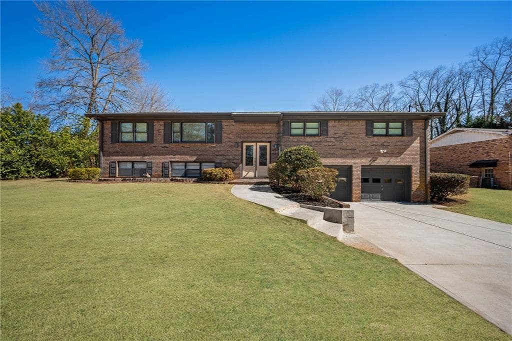 4 bedroom, 2 bathroom single family residence sold at 4068 Waterfield Drive, Marietta, GA 30066