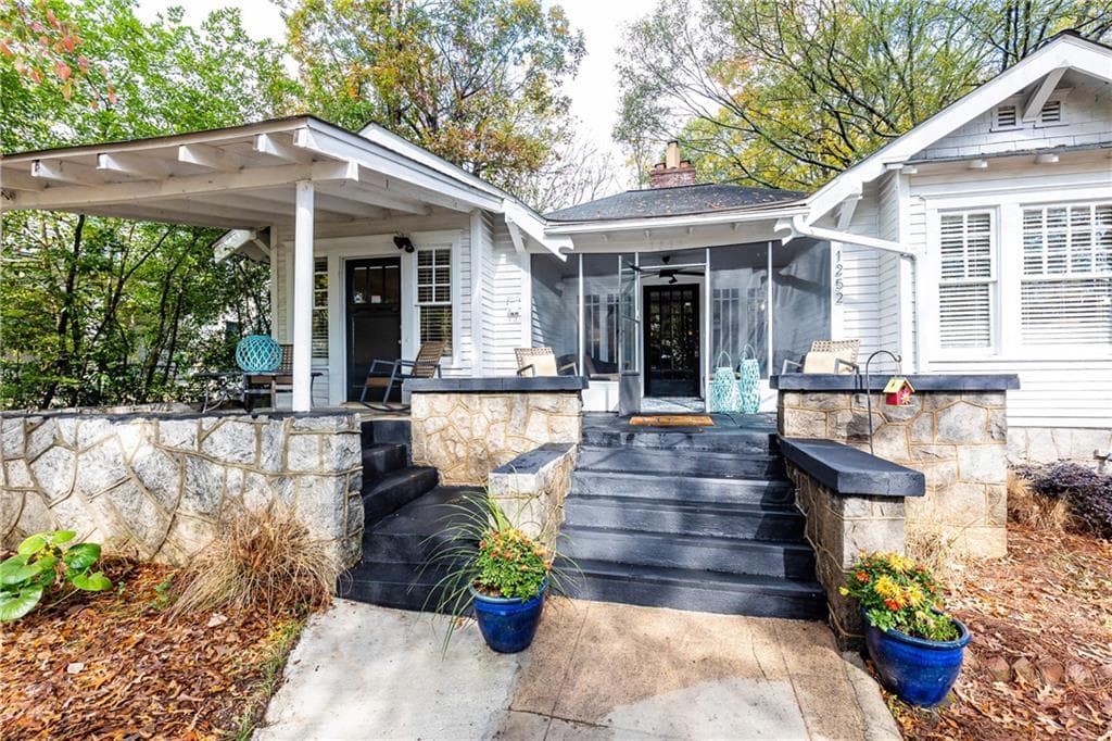 5 bedroom, 2 bathroom single family residence sold at 1252 McLendon Avenue, Atlanta, GA 30307