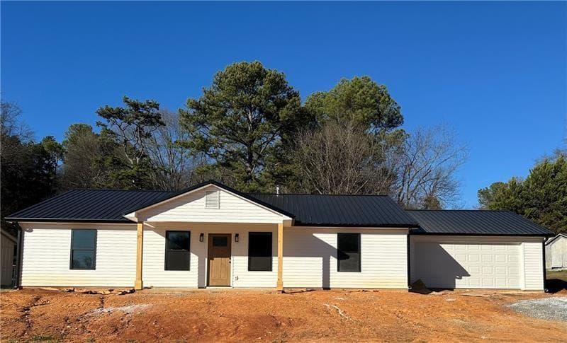 3 bedroom, 2 bathroom single family residence sold at 1033 Jones Mill Road, Cartersville, GA 30120