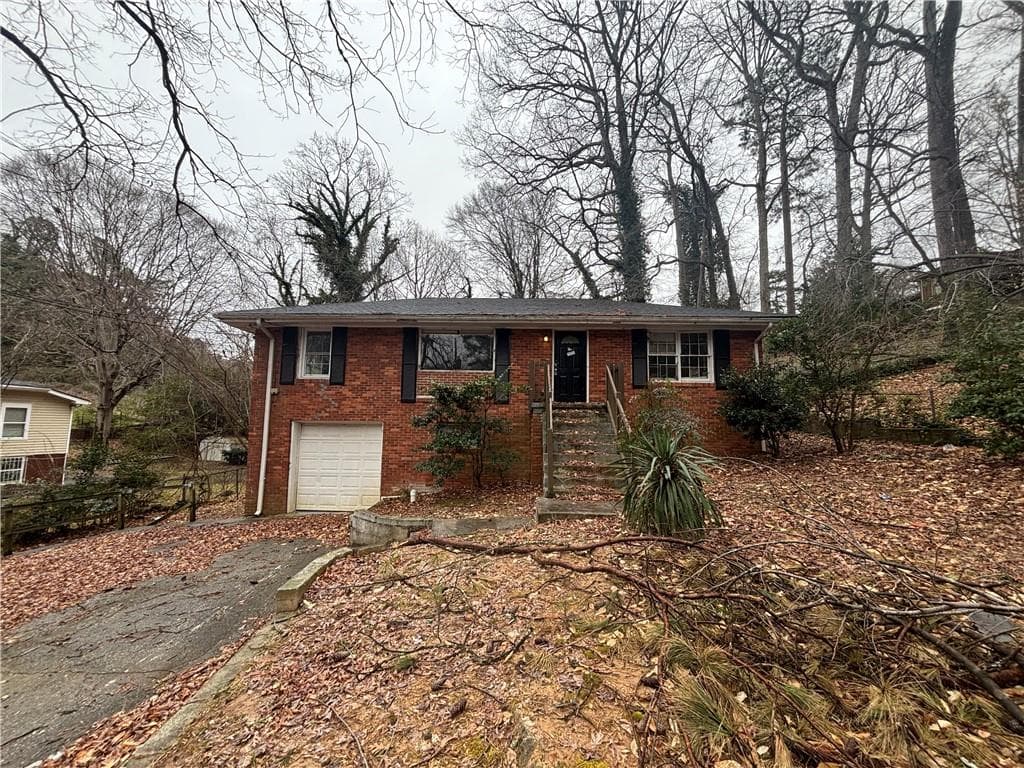 3 bedroom, 1 bathroom, 1,100 sq ft single family residence sold at 1900 Calloway Drive, Atlanta, GA 30314