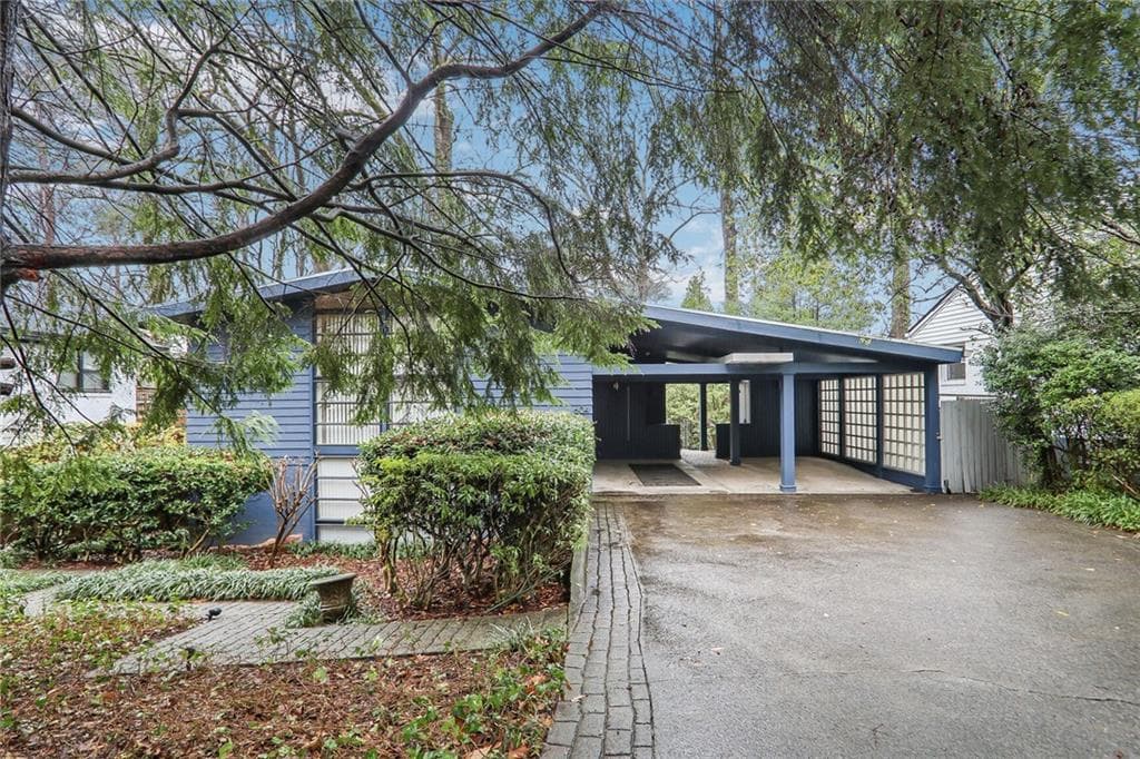 duplex sold at 604 MONTGOMERY FERRY Road, Atlanta, GA 30324