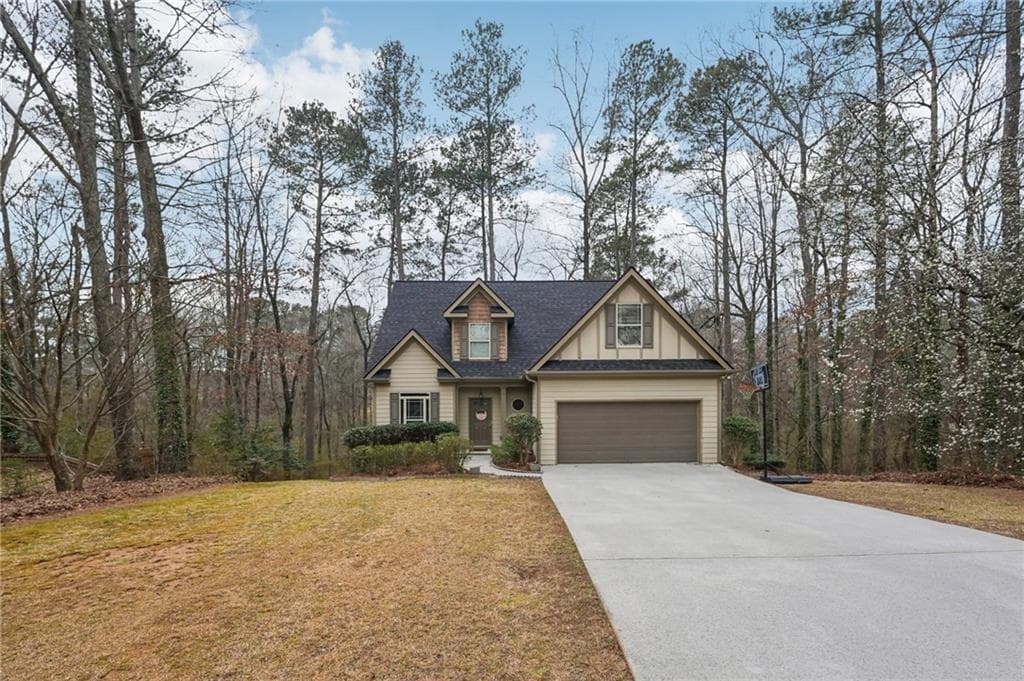 4 bedroom, 3 bathroom single family residence sold at 2845 Hickory Circle, Snellville, GA 30078