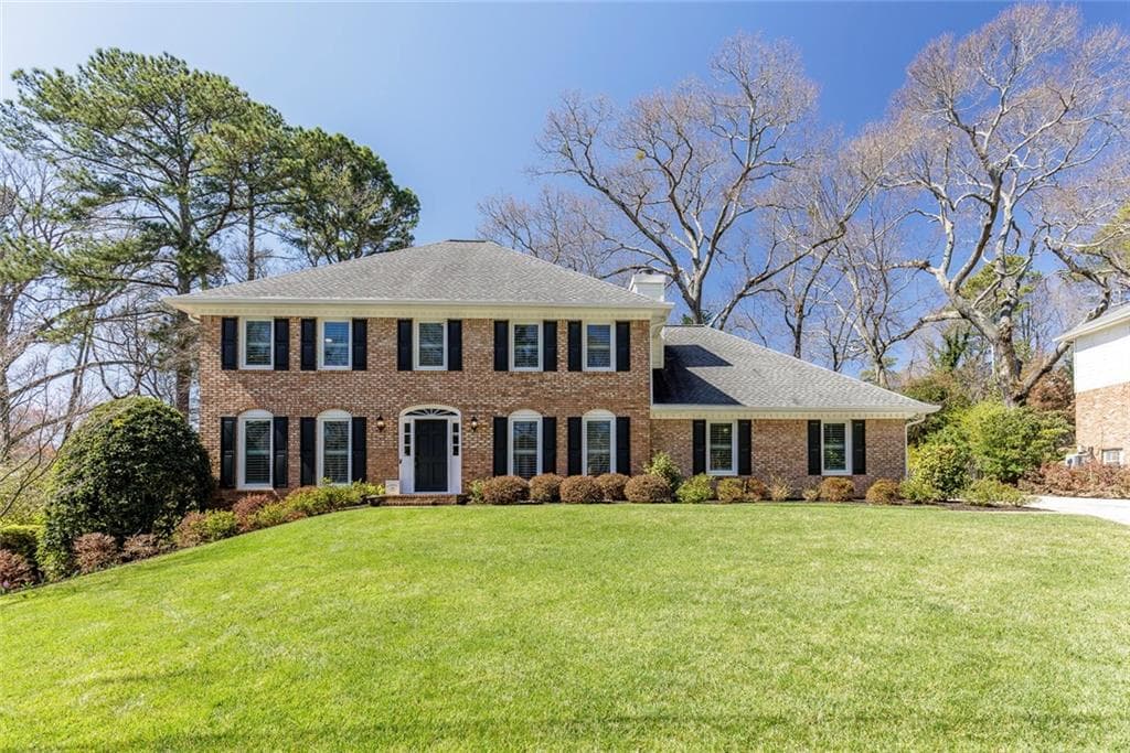 5 bedroom, 4 bathroom single family residence sold at 6805 Lisa Lane, Sandy Springs, GA 30338