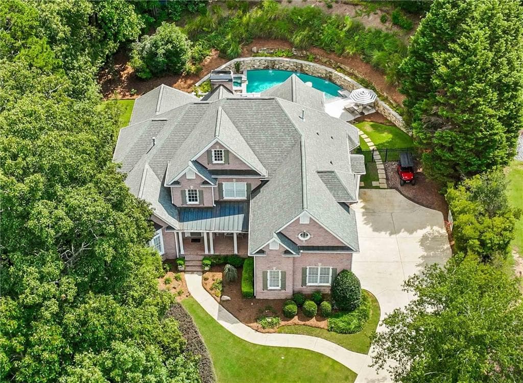 4 bedroom, 5 bathroom single family residence sold at 10275 Worthington Manor, Suwanee, GA 30024