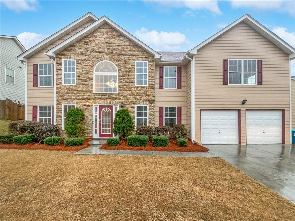 6 bedroom, 3 bathroom single family residence sold at 1463 Wilson Manor Circle, Lawrenceville, GA 30045