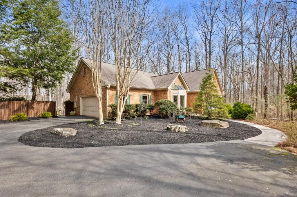 1185 Marka Lane, Alpharetta, GA 30004 — most recent listing photo