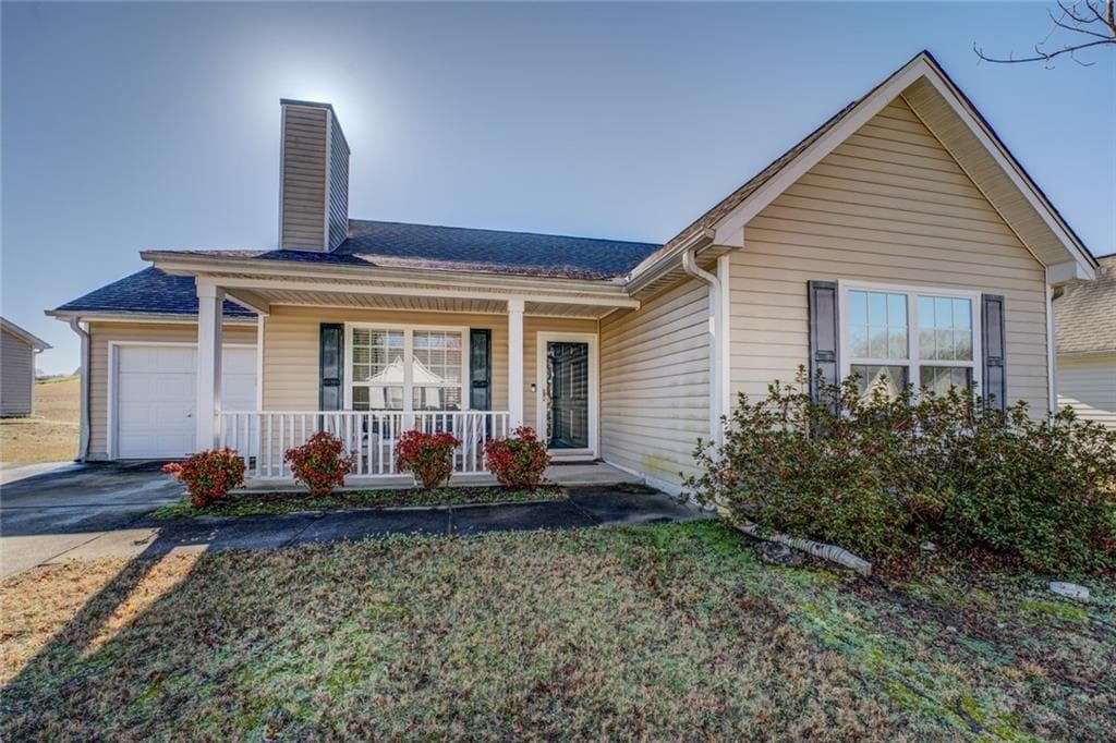 3 bedroom, 2 bathroom single family residence sold at 6661 Gina Agha Circle, Lithonia, GA 30038