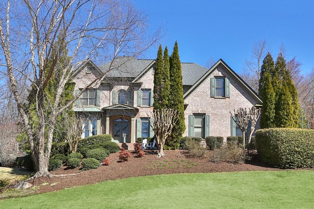 6 bedroom, 5 bathroom single family residence sold at 11020 Bradford Lane, Suwanee, GA 30024