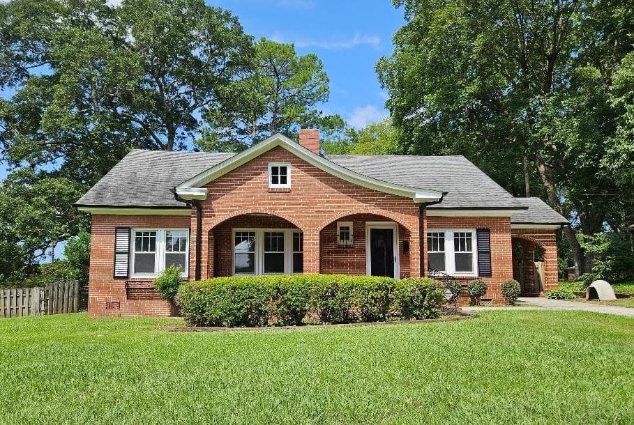 5 bedroom, 2 bathroom single family residence sold at 321 Hampton Street, Rockmart, GA 30153