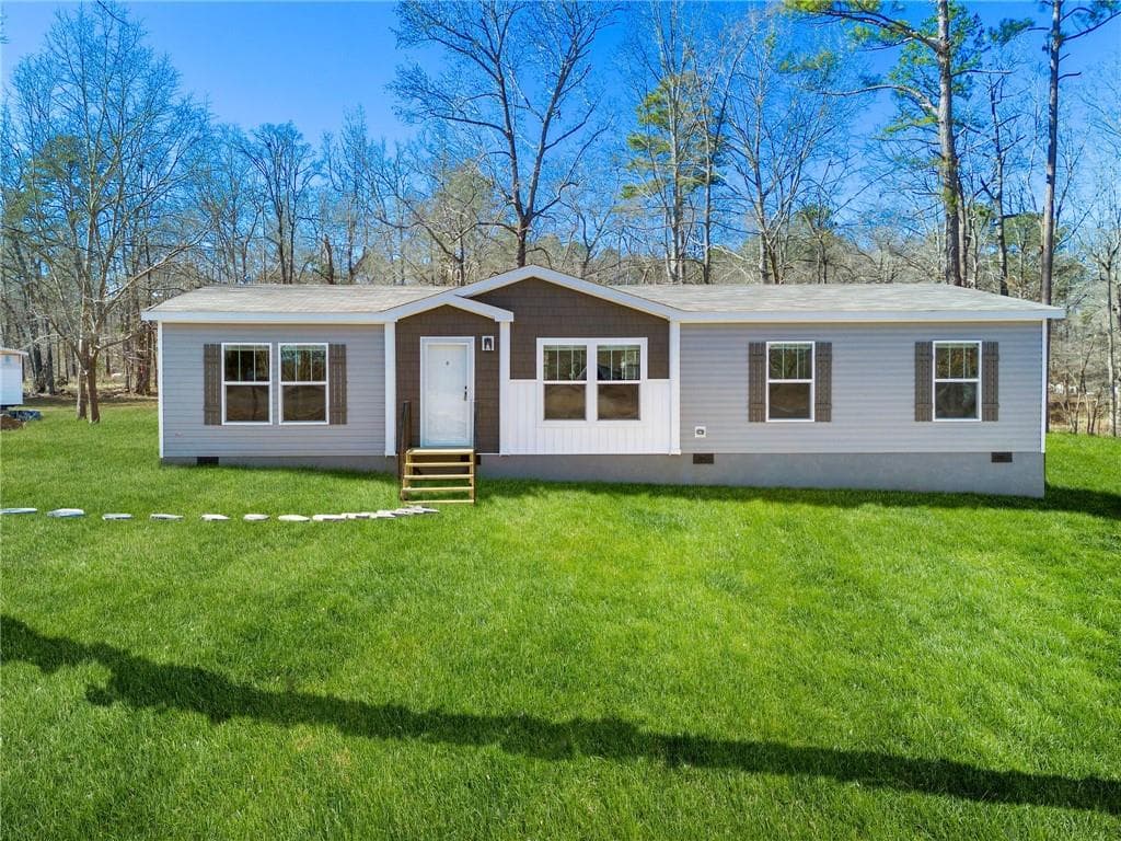 3 bedroom, 2 bathroom single family residence sold at 377 Possum Point Drive, Eatonton, GA 31024