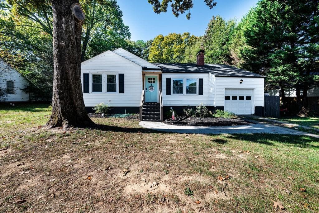 3 bedroom, 2 bathroom single family residence sold at 1022 South Madison Avenue, Monroe, GA 30655