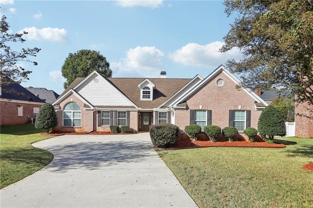 4 bedroom, 4 bathroom single family residence sold at 359 Interlake Pass, Mcdonough, GA 30252