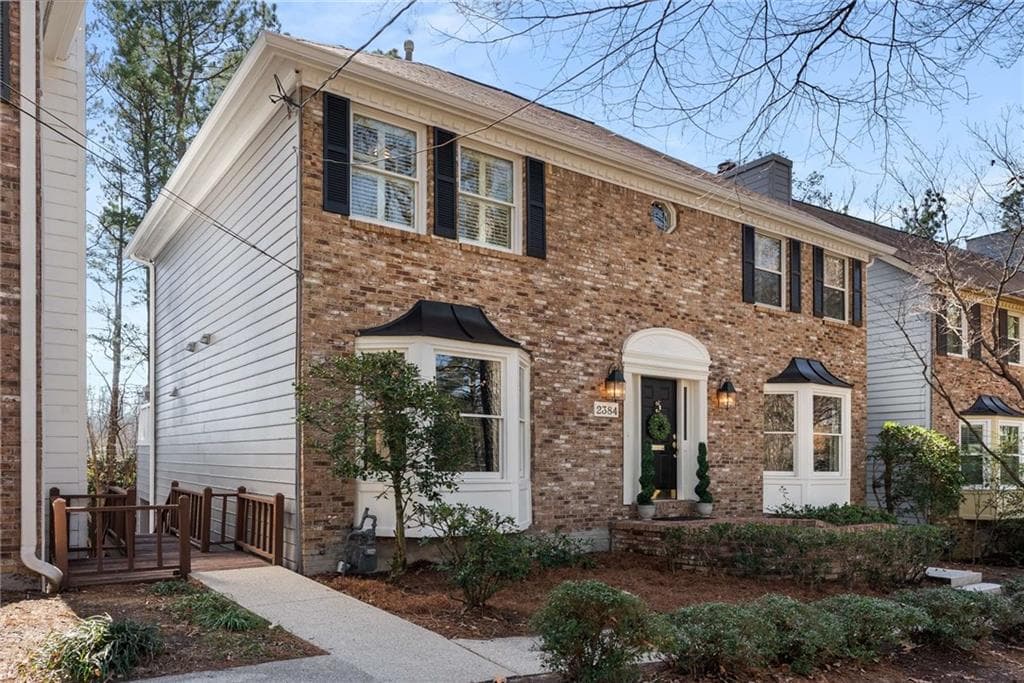 4 bedroom, 4 bathroom single family residence sold at 2384 Defoors Ferry Road, Atlanta, GA 30318