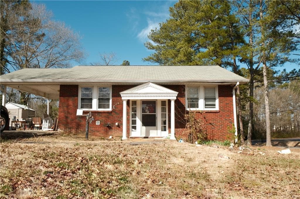 3 bedroom, 2 bathroom single family residence sold at 3008 Garden Lakes Boulevard, Rome, GA 30165