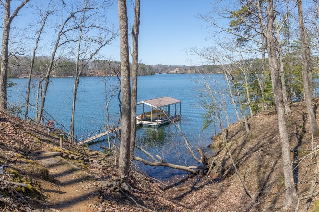 4 bedroom, 3 bathroom single family residence sold at 5581 Hidden Harbor Drive, Gainesville, GA 30504