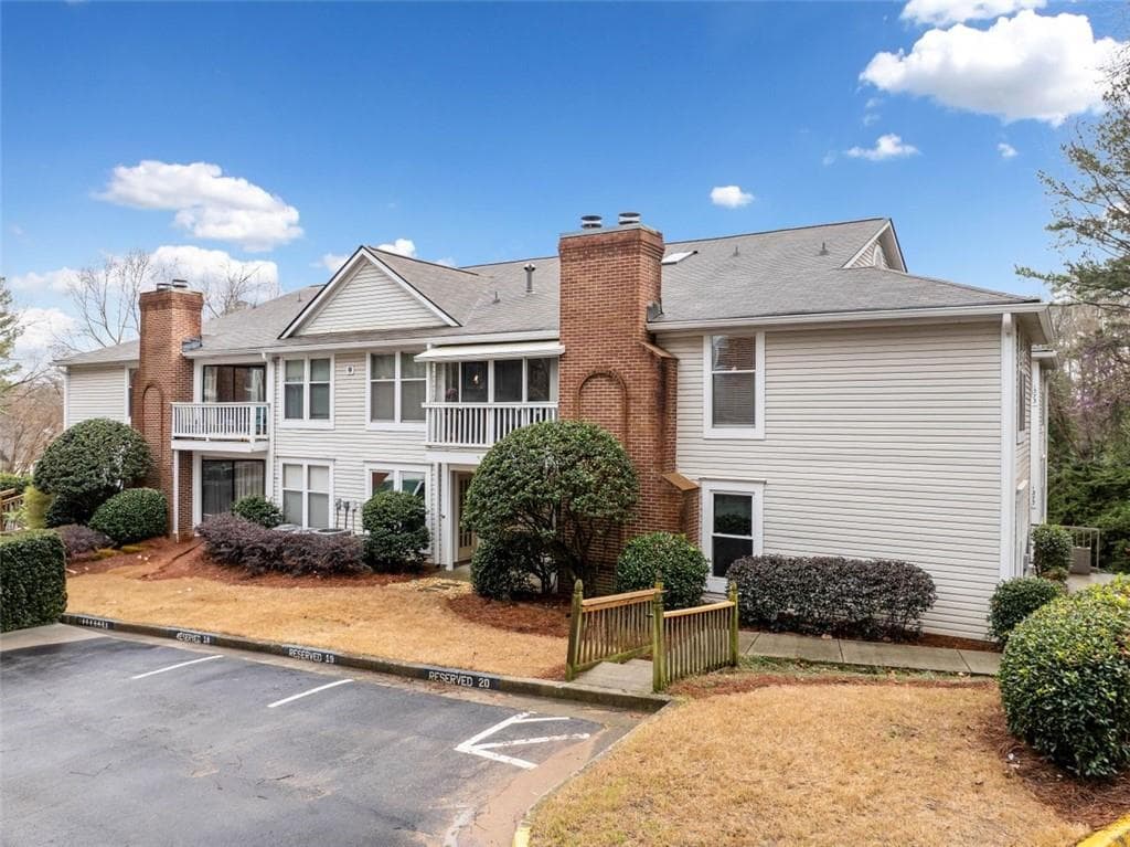1379 KEYS LAKE Drive, Brookhaven, GA 30319 — most recent listing photo
